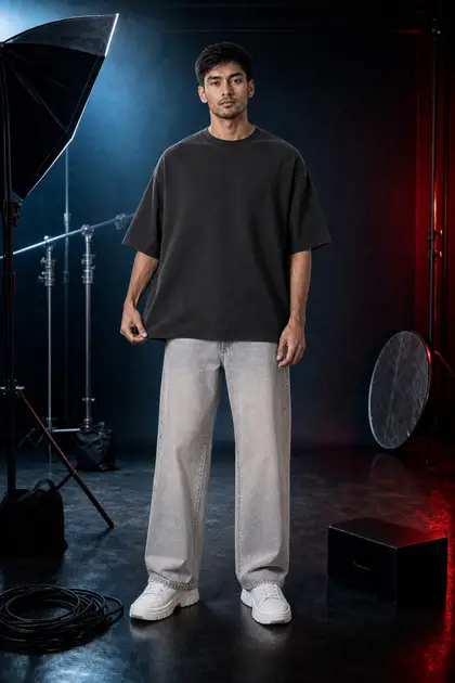 Oversized T Shirt 1 — Oversized T-Shirts studio shoot